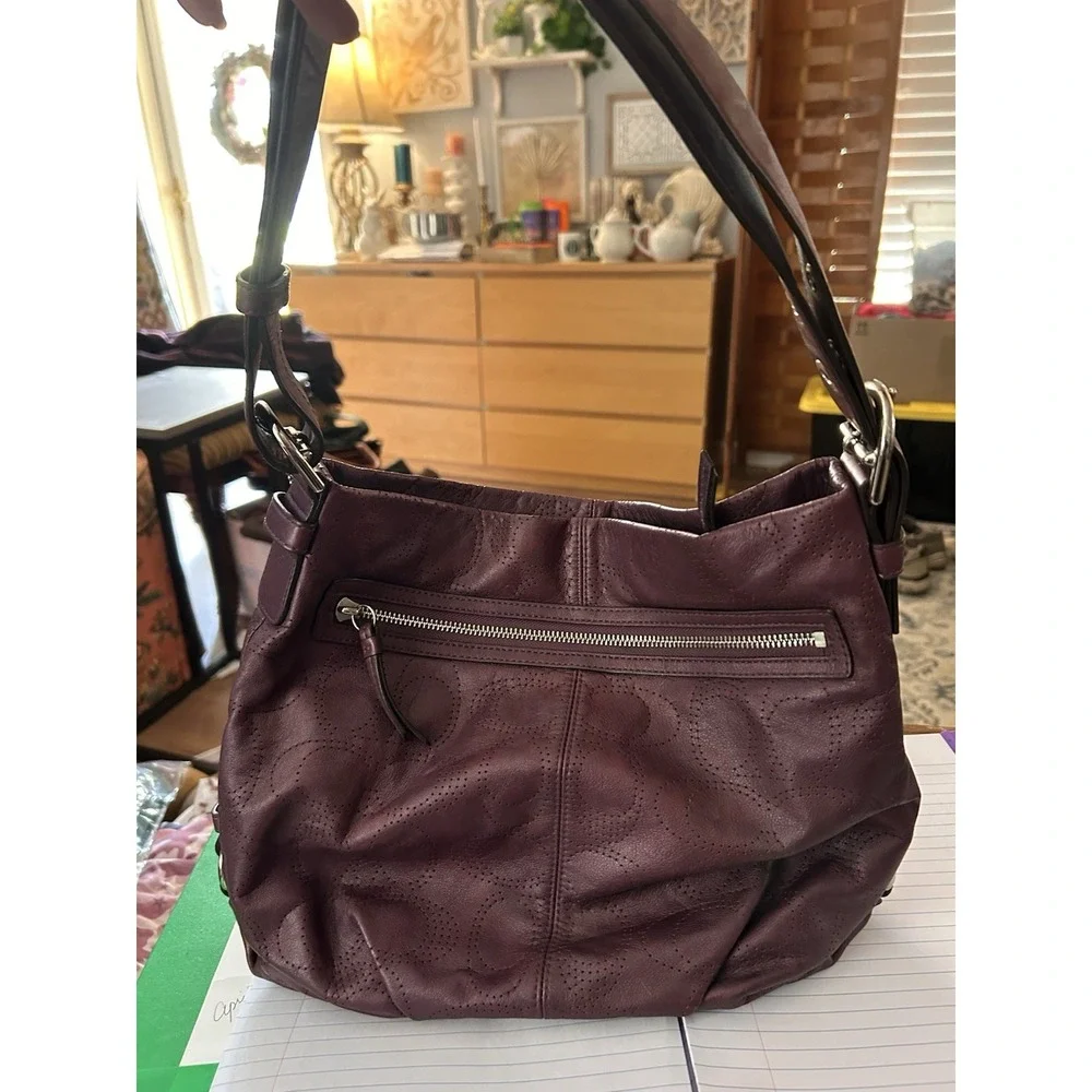 Coach Bag Purple Hobo Style Shape F19407‎